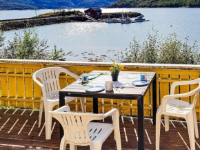 Holiday home Naustbukta